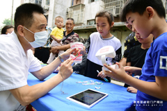 省金山街道太古山社区开展“爱牙护齿 从正确刷牙做起”活动
